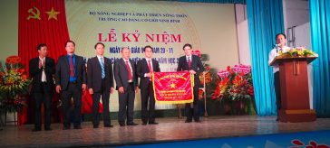 Lễ Kỷ niệm ngày Nhà giáo Việt Nam 20-11 và đón nhận các danh hiệu thi đua năm học 2017 – 2018.