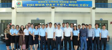 Thứ trưởng Bộ Nông nghiệp và Phát triển nông thôn Trần Thanh Nam về thăm và làm việc với Trường Cao đẳng Cơ giới Ninh Bình